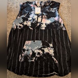 LuLaRoe Ladies Black, Green & Pink Sleeveless Hooded T-shirt NWT Size 3X